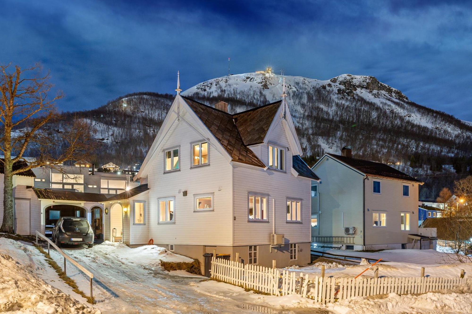 Villa Arctica Тромсё Экстерьер фото